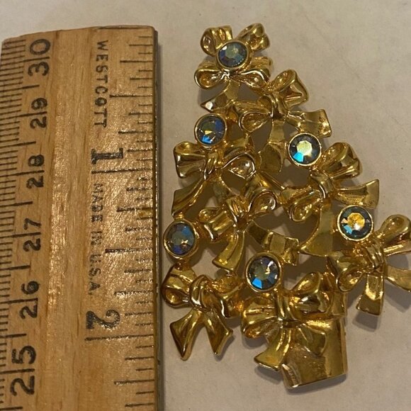 AVON Vintage Aurora Borealis Rhinestone Christmas Brooch Pin - Picture 5 of 7